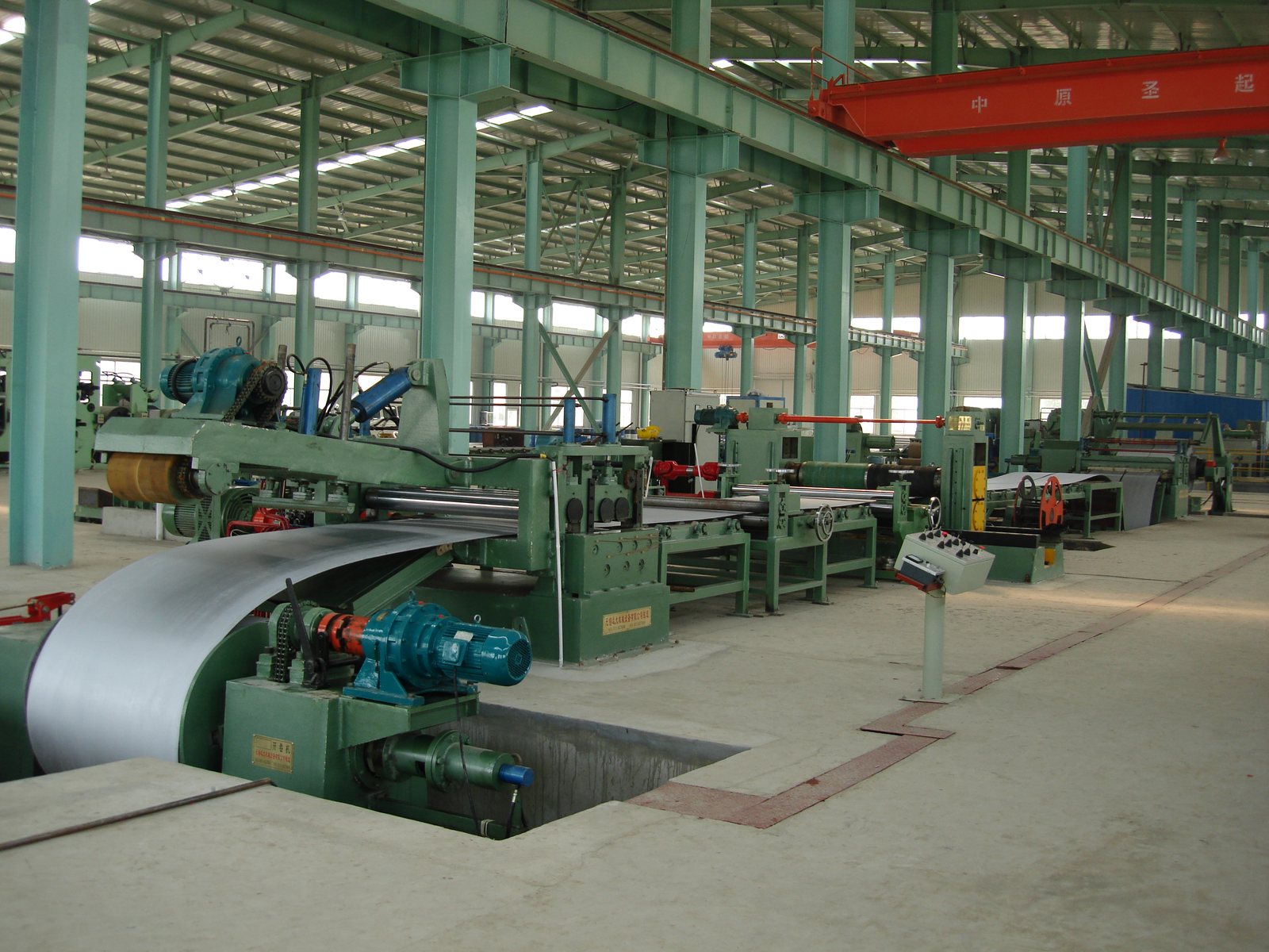 Línea industrial de corte longitudinal de lámina de acero